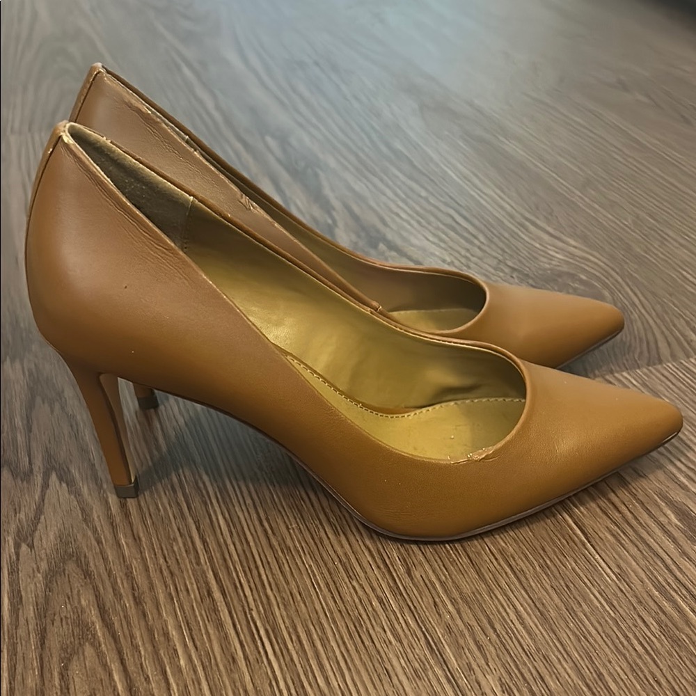 Tan Pointed Toe Heels - Picture 6 of 7
